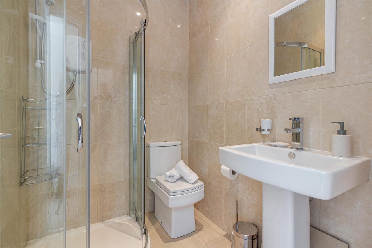 Guest Homes - Trinity Apartment Worcester Dış mekan fotoğraf